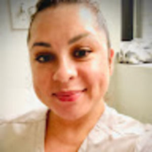 Meet your Posher, Ana